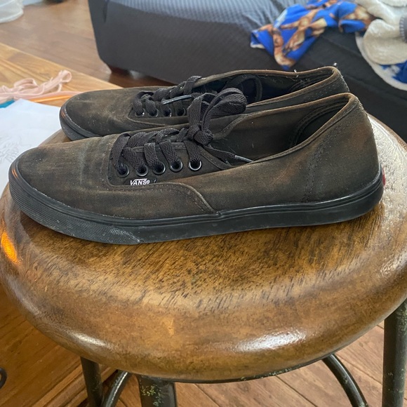 Women’s All-Black Vans - Picture 4 of 4